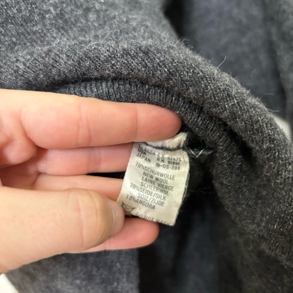 Escada grey turtleneck sweater 34 - Picture 5 of 5